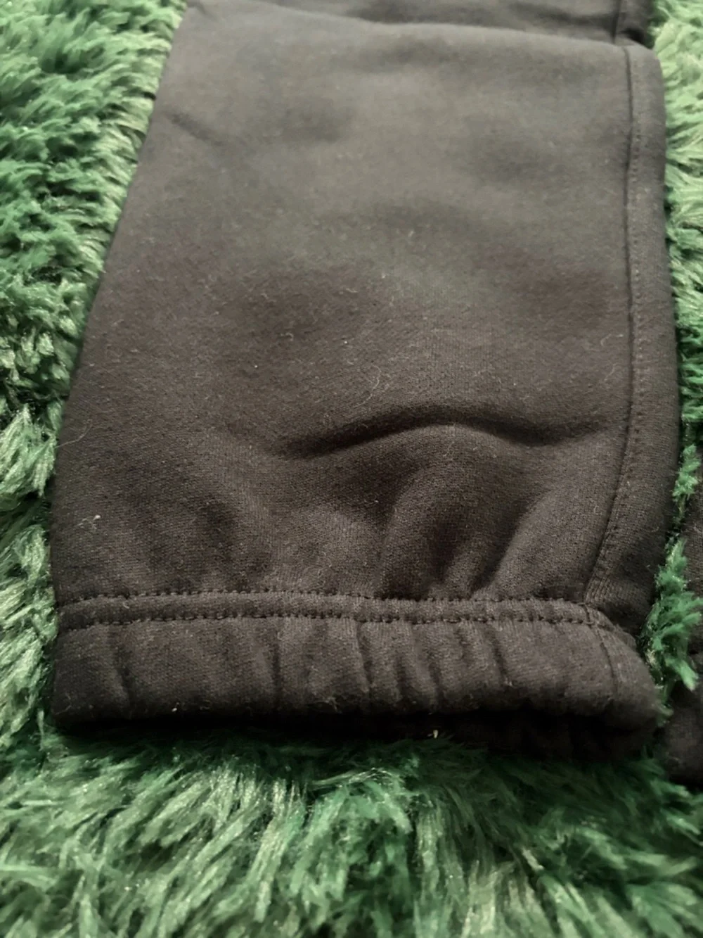 Fear Of God Essentials Stretch Limo Cuffed SweatPants - Picture 2 of 10